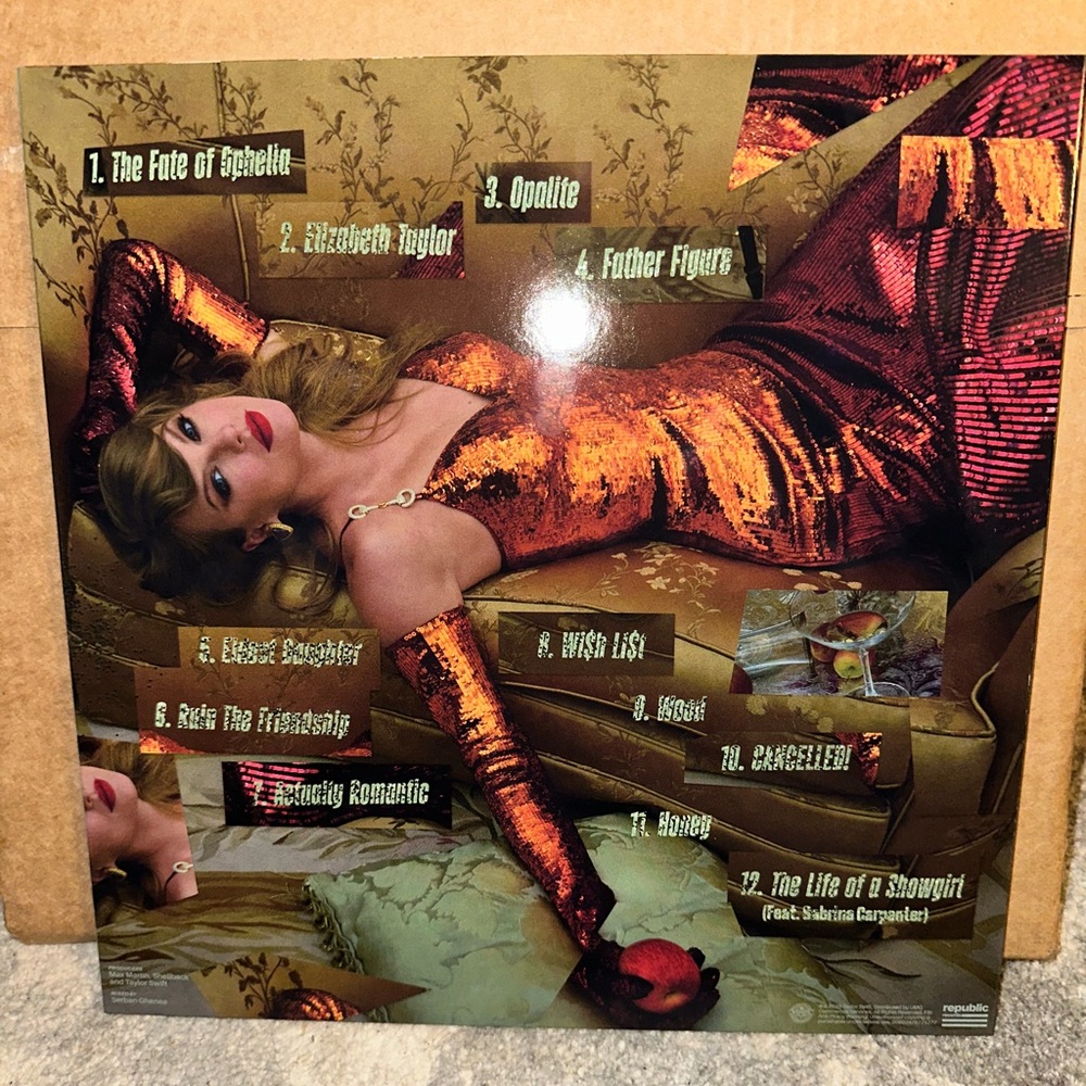 Taylor Swift The Life of a Showgirl Vinyl variant The Shiny Bug Limited Edition - Picture 2 of 10